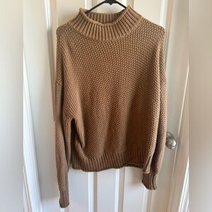 Chunky Knit Crewneck Sweater in Camel